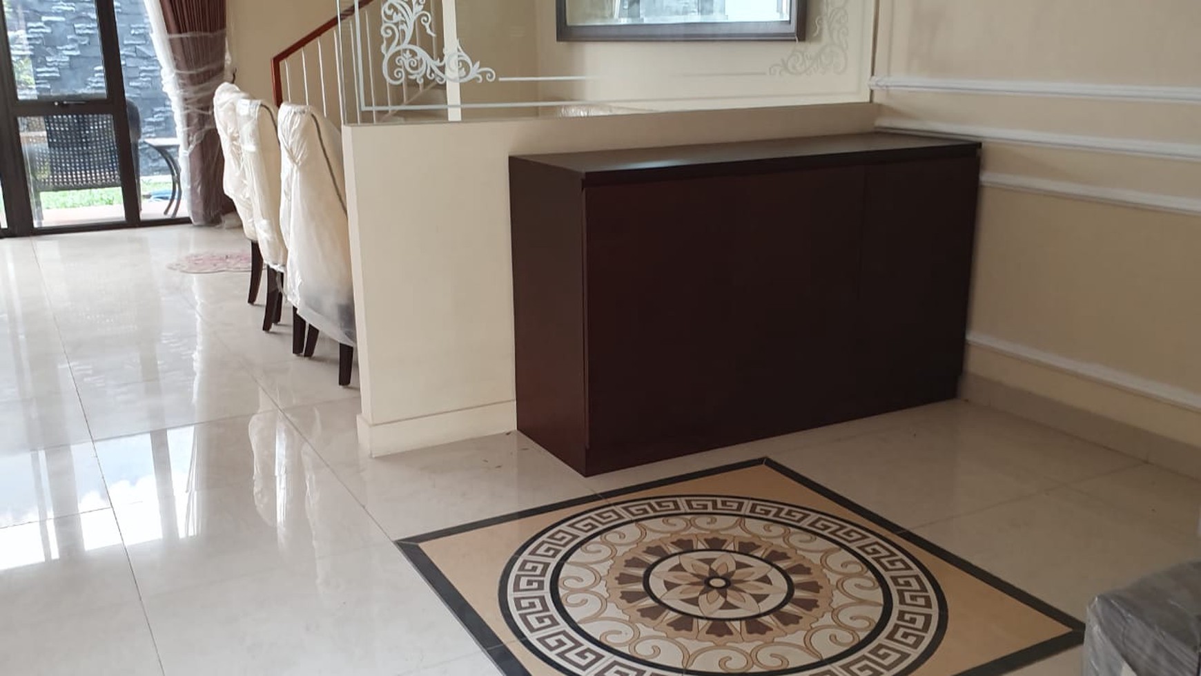 Rumah Siap Huni, Full Furnish, Hunian Nyaman dan Asri @Kebayoran Villas, Bintaro