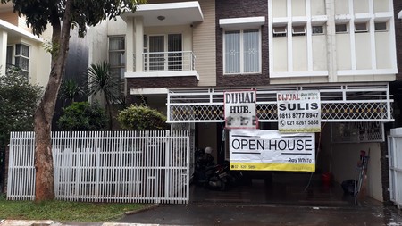 Rumah sangat nyaman dan cantik di West Esplanade, Grand Wisata, Bekasi
