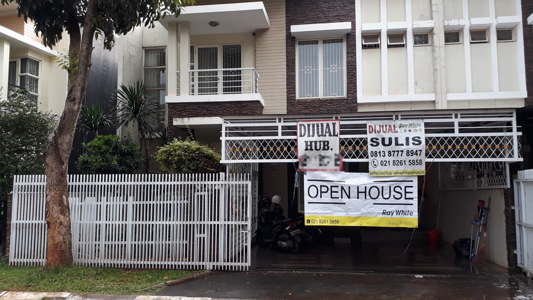 Rumah sangat nyaman dan cantik di West Esplanade, Grand Wisata, Bekasi