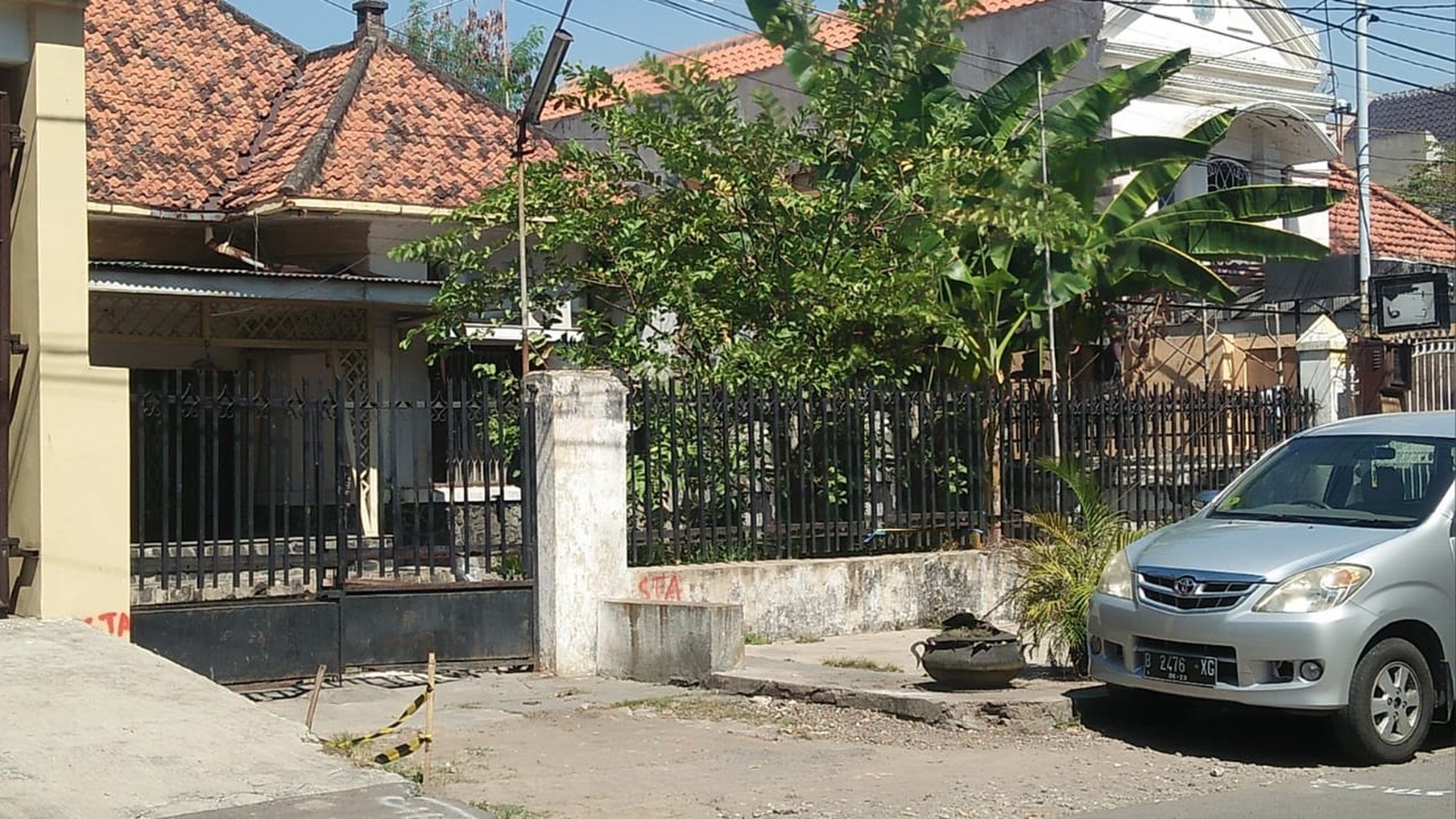 Rumah kos dijual jalan pandan genteng surabaya
