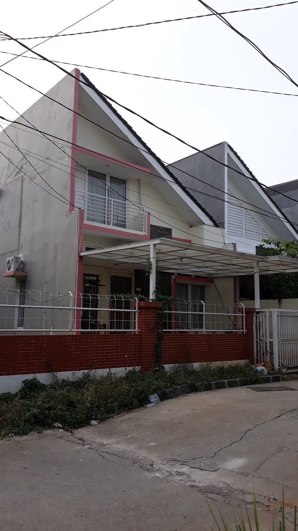 Rumah Huk di Komplek Imperial kelapa gading