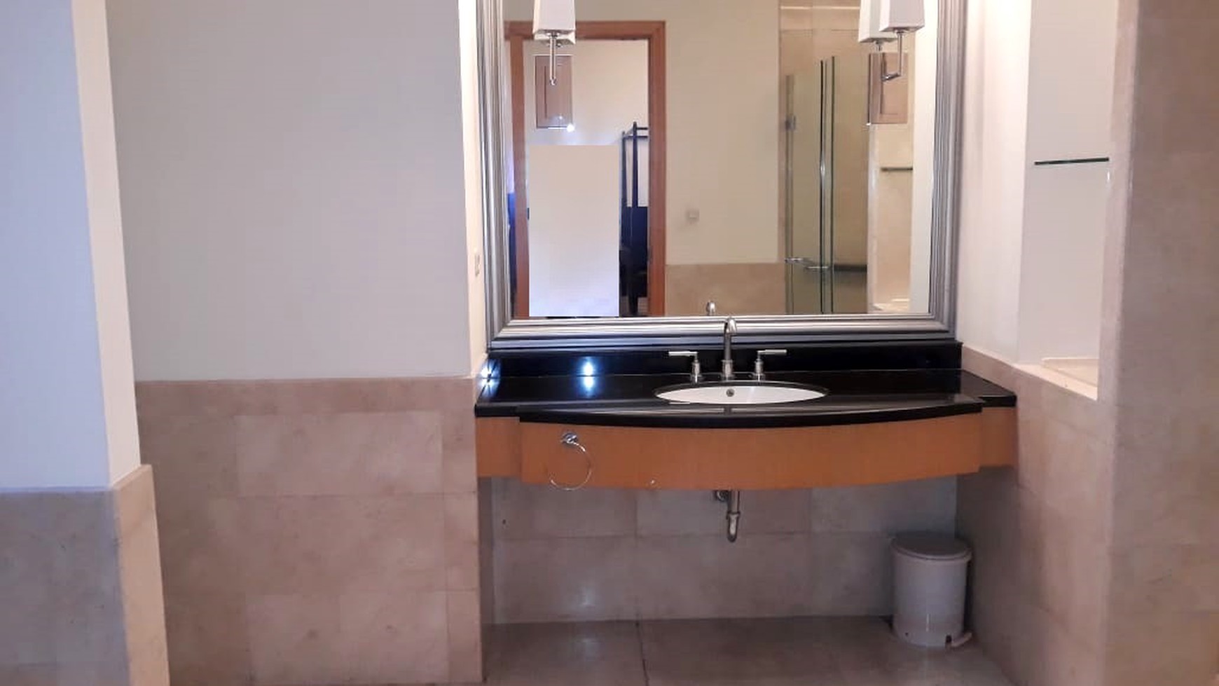 Apartemen lux siap huni di kuningan