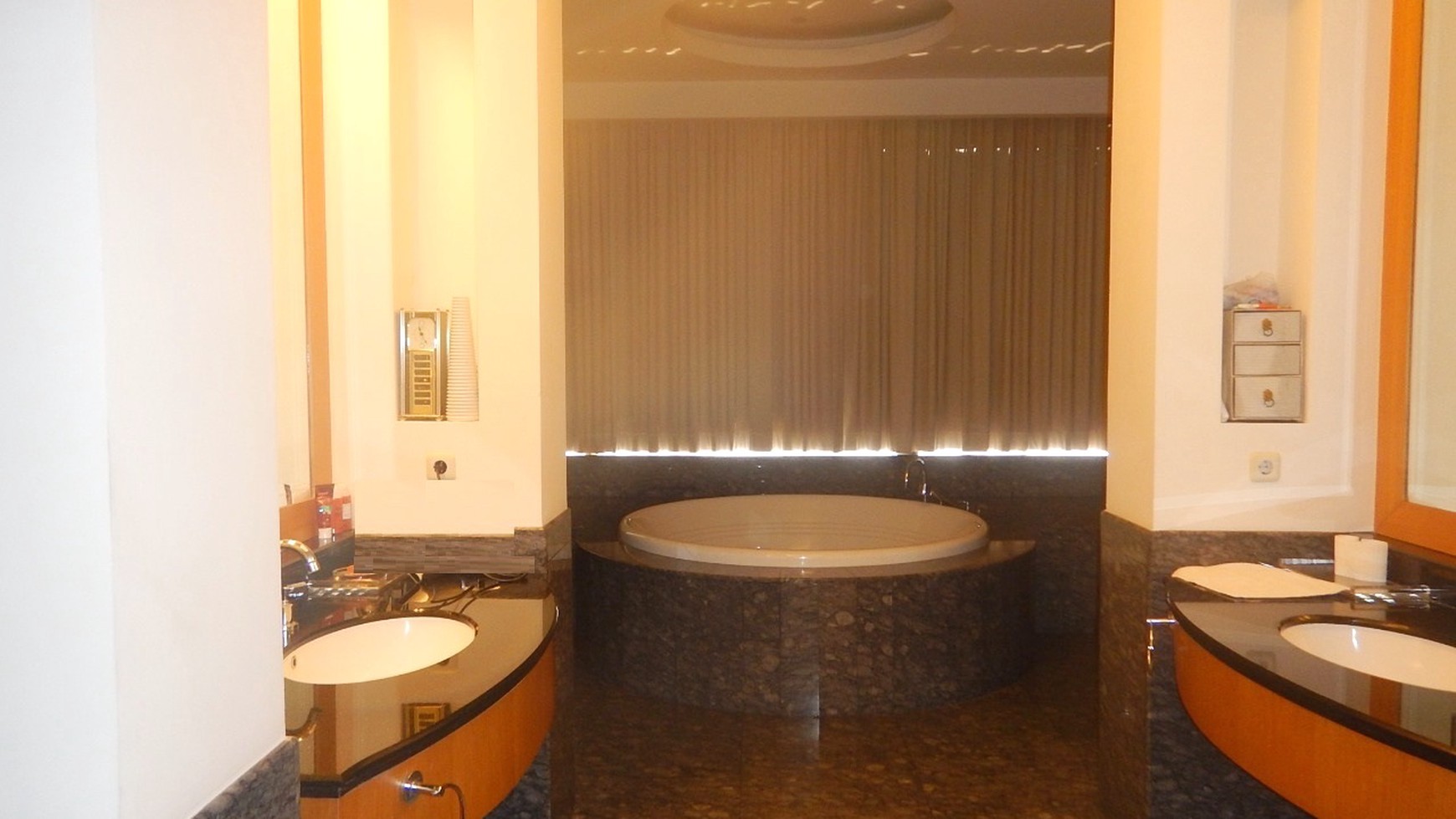 Apartemen lux siap huni di kuningan