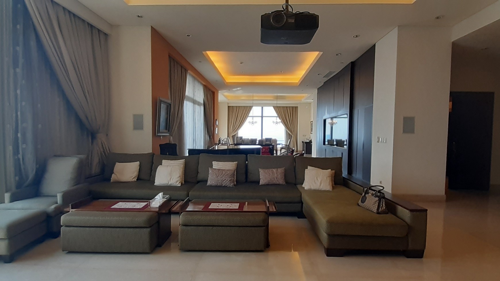 Apartemen lux siap huni di kuningan