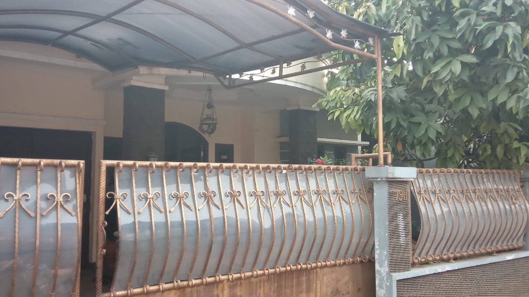Rumah Siap Huni, Halaman Luas, dan Kawasan Asri @Gelatik, Ciputat