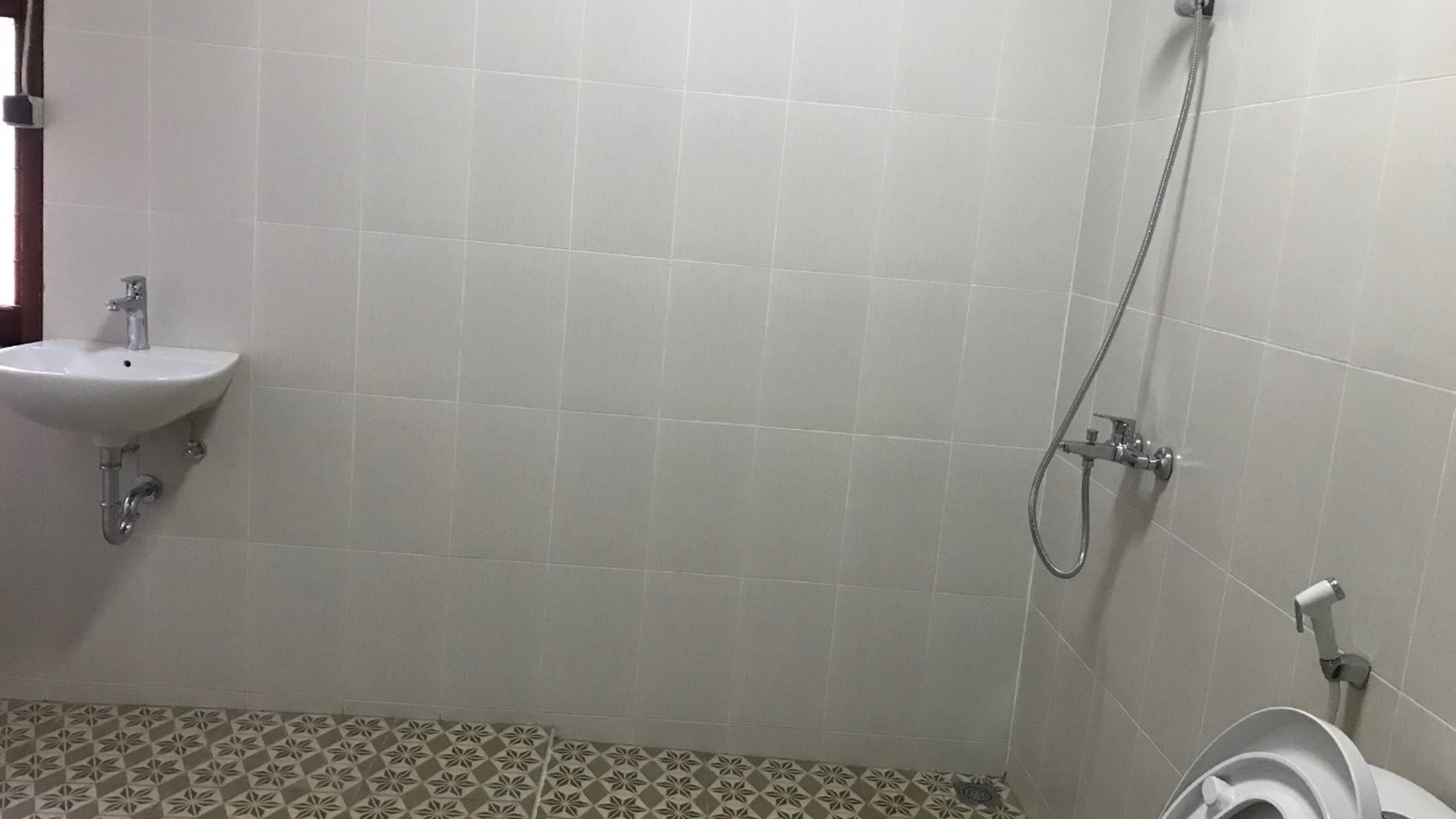 Rumah strategis cocok utk perkantoran daerah Warung Jati Ragunan