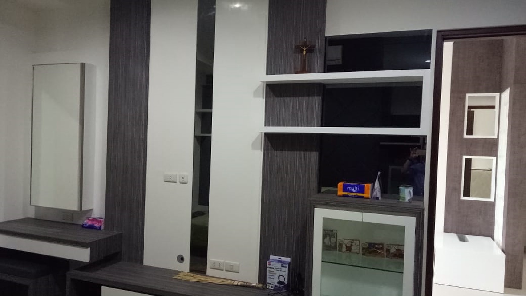 HUNIAN MEWAH DESAIN MODERN+FURNITURE DI PERUM BALE MULIA RESIDENCE.