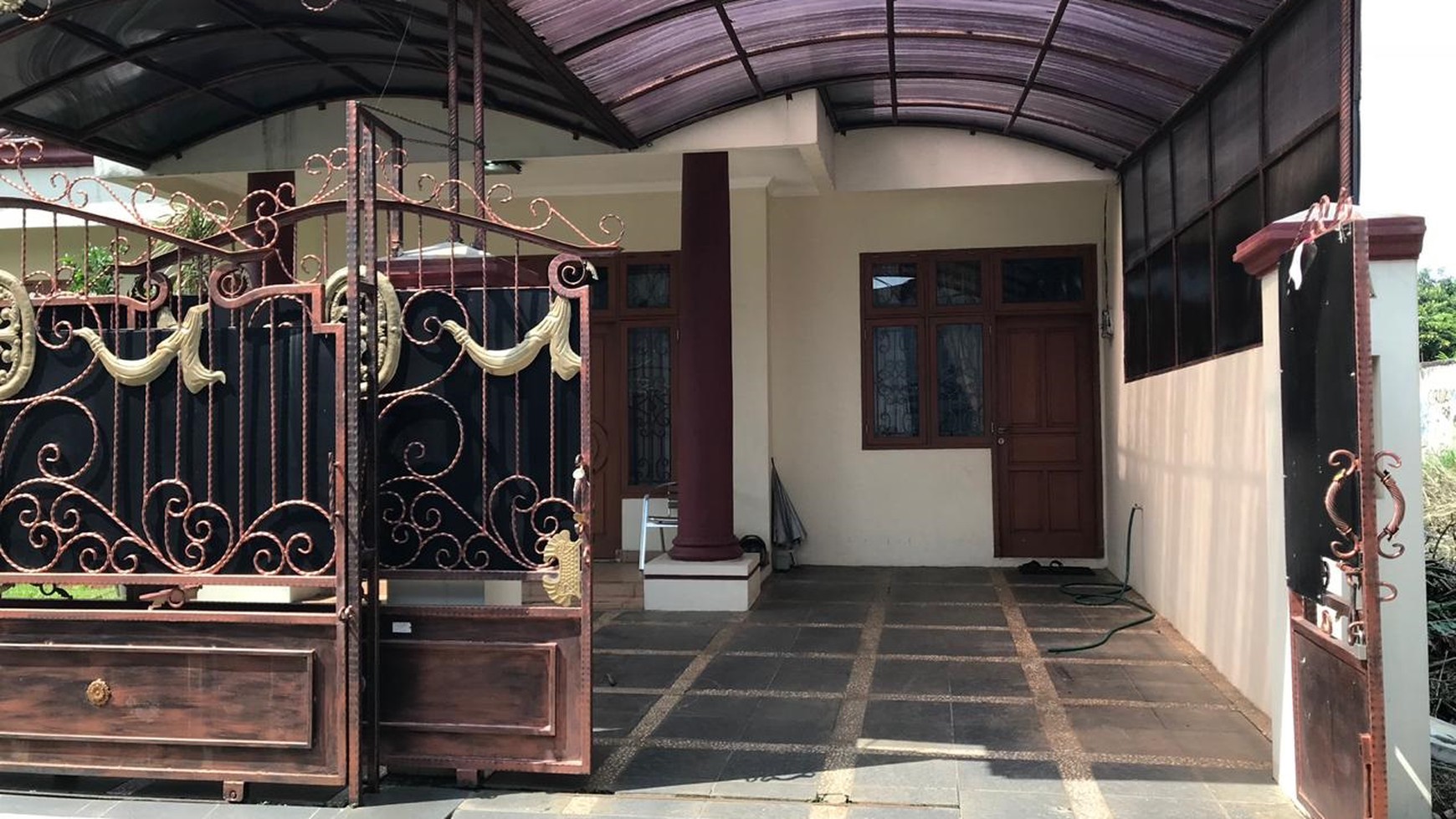 Rumah Bagus Di Villa Dago Jl Ubud, Pamulang