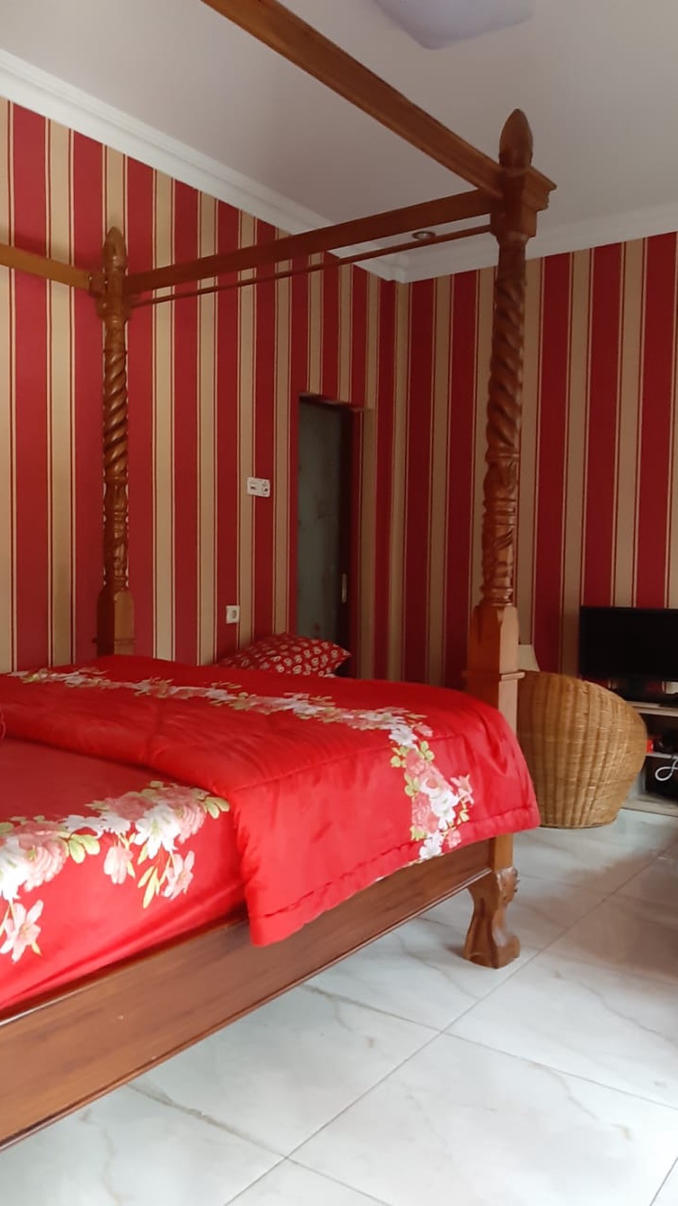 Dijual Rumah Bagus Di Jl Mina, Villa Ilhami Karawaci