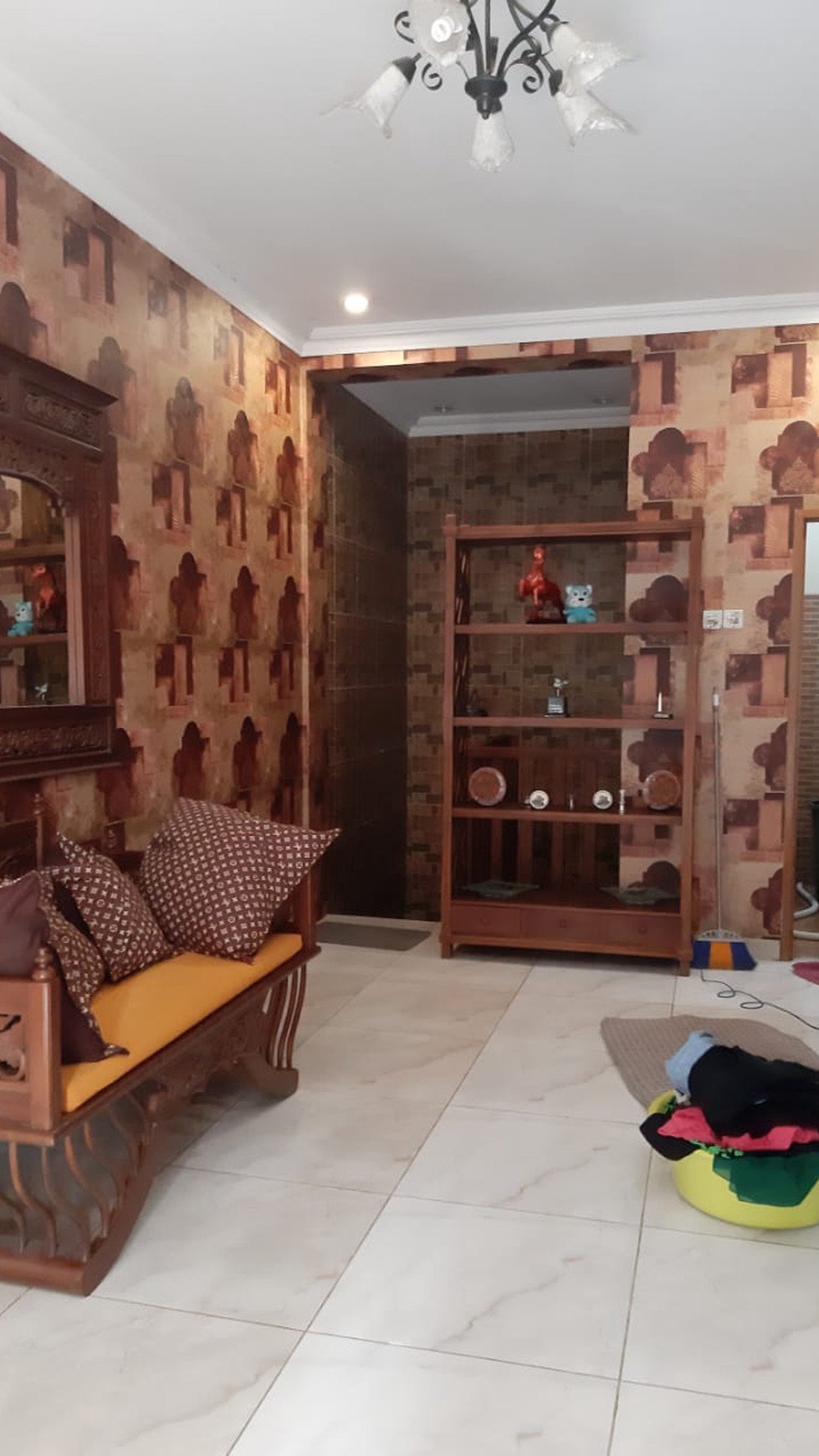 Dijual Rumah Bagus Di Jl Mina, Villa Ilhami Karawaci