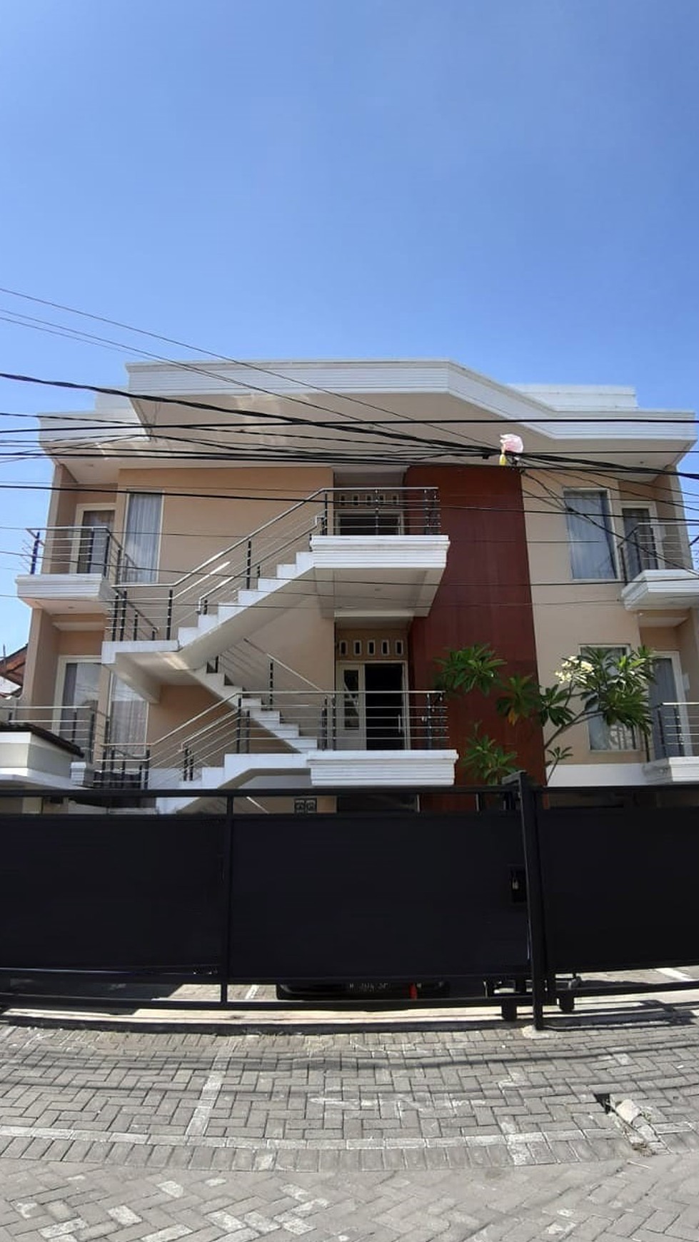 Rumah Kos Dukuh Kupang Surabaya