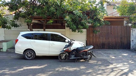 Rumah di Taman Pondok Jati, Bagus + Terawat, Row Jalan depan Lebar, Siap Huni. -LS-