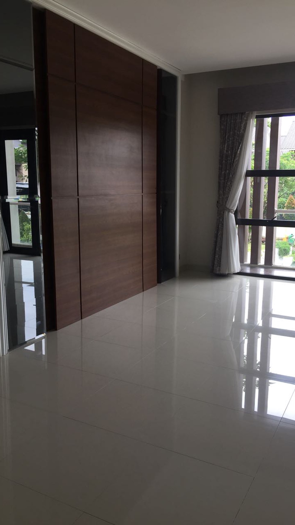 Rumah Siap Huni, Lokasi Strategis, Hunian Nyaman dan Asri @Kebayoran Villas Bintaro