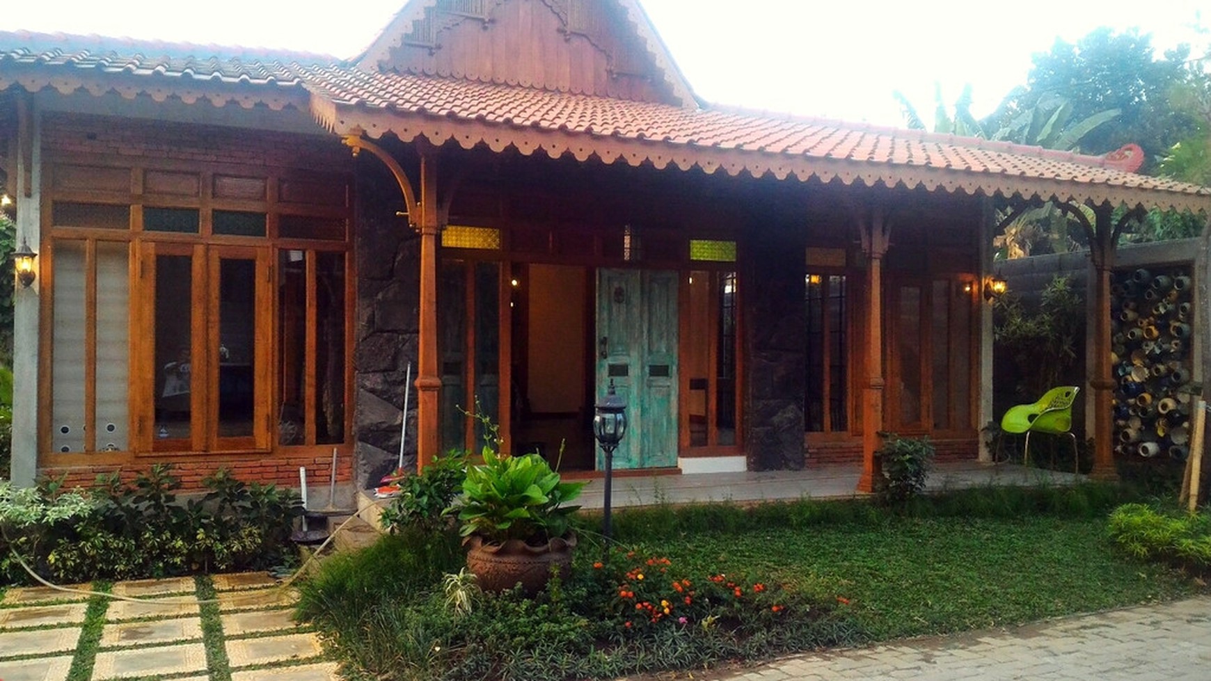 Rumah Siap Huni, Interior dan Exterior Klasik @Sarua Indah, Ciputat