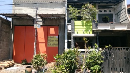 Rumah Gudang jalan kedinding tengah