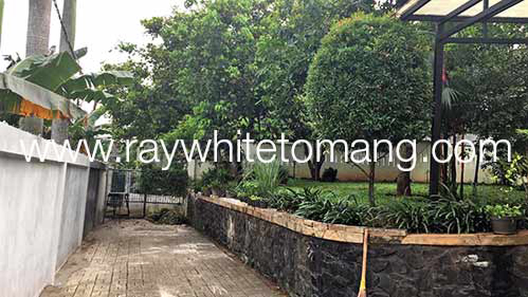 Rumah Asri dan Nyaman di Selatan Jakarta Bintaro