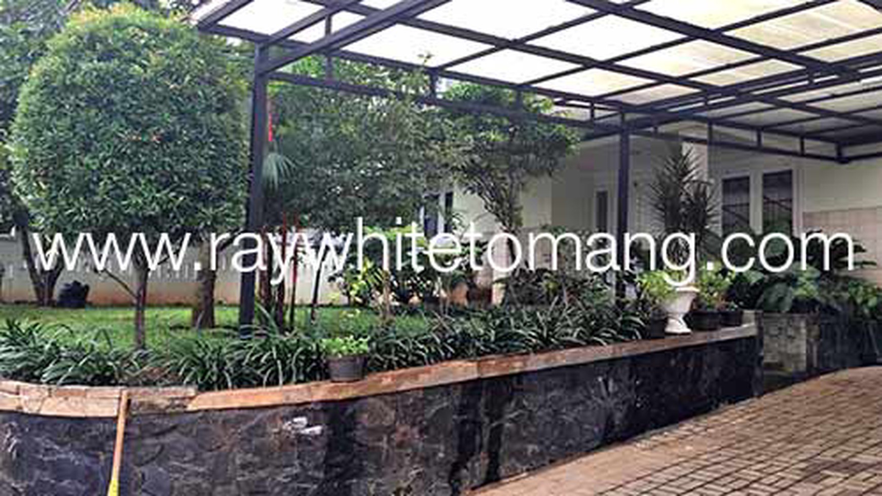 Rumah Asri dan Nyaman di Selatan Jakarta Bintaro