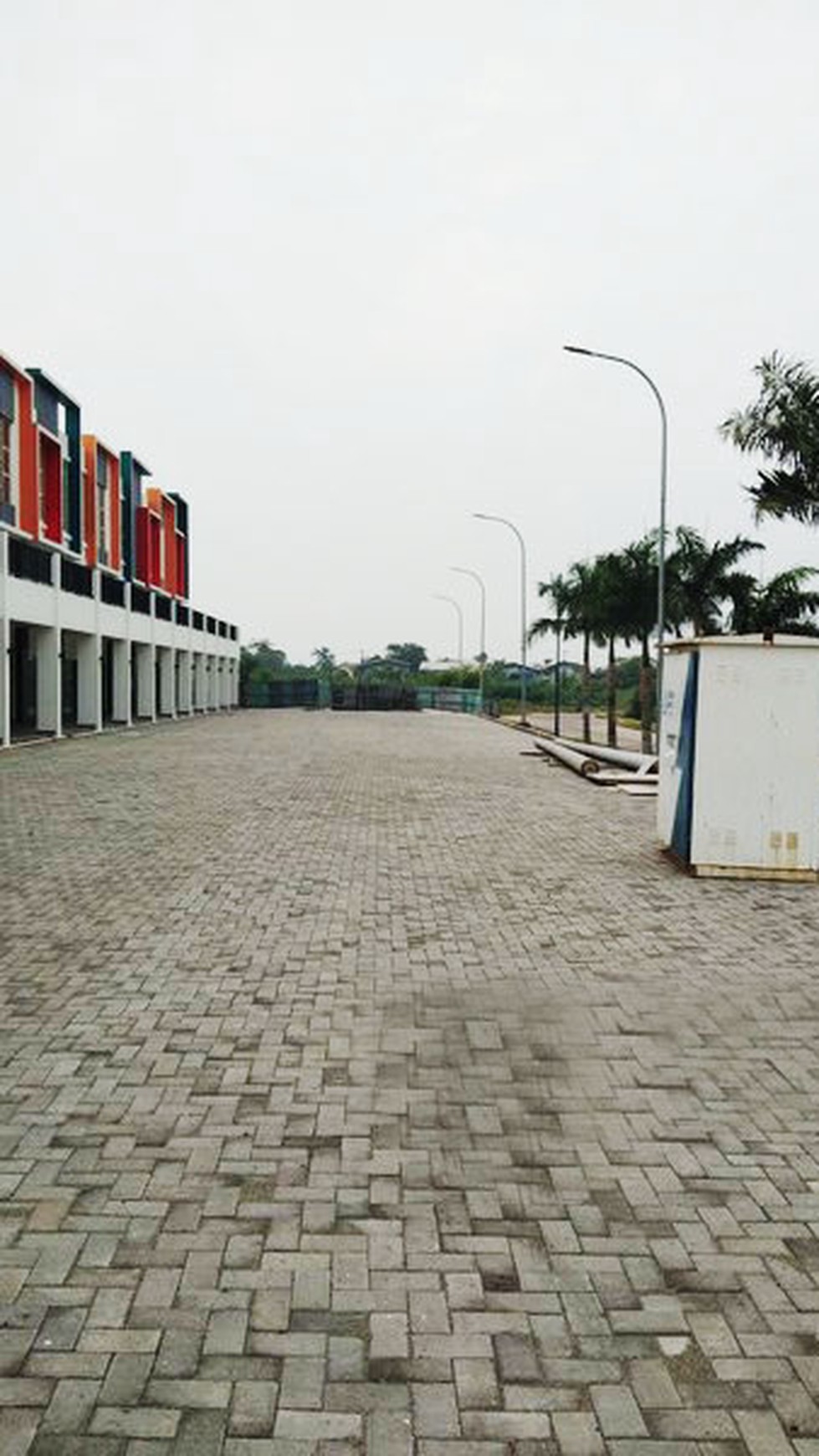 Tanah Komersial Jababeka Luas 2,7 ha Harga Miring Depan Jababeka Golf & Country Club