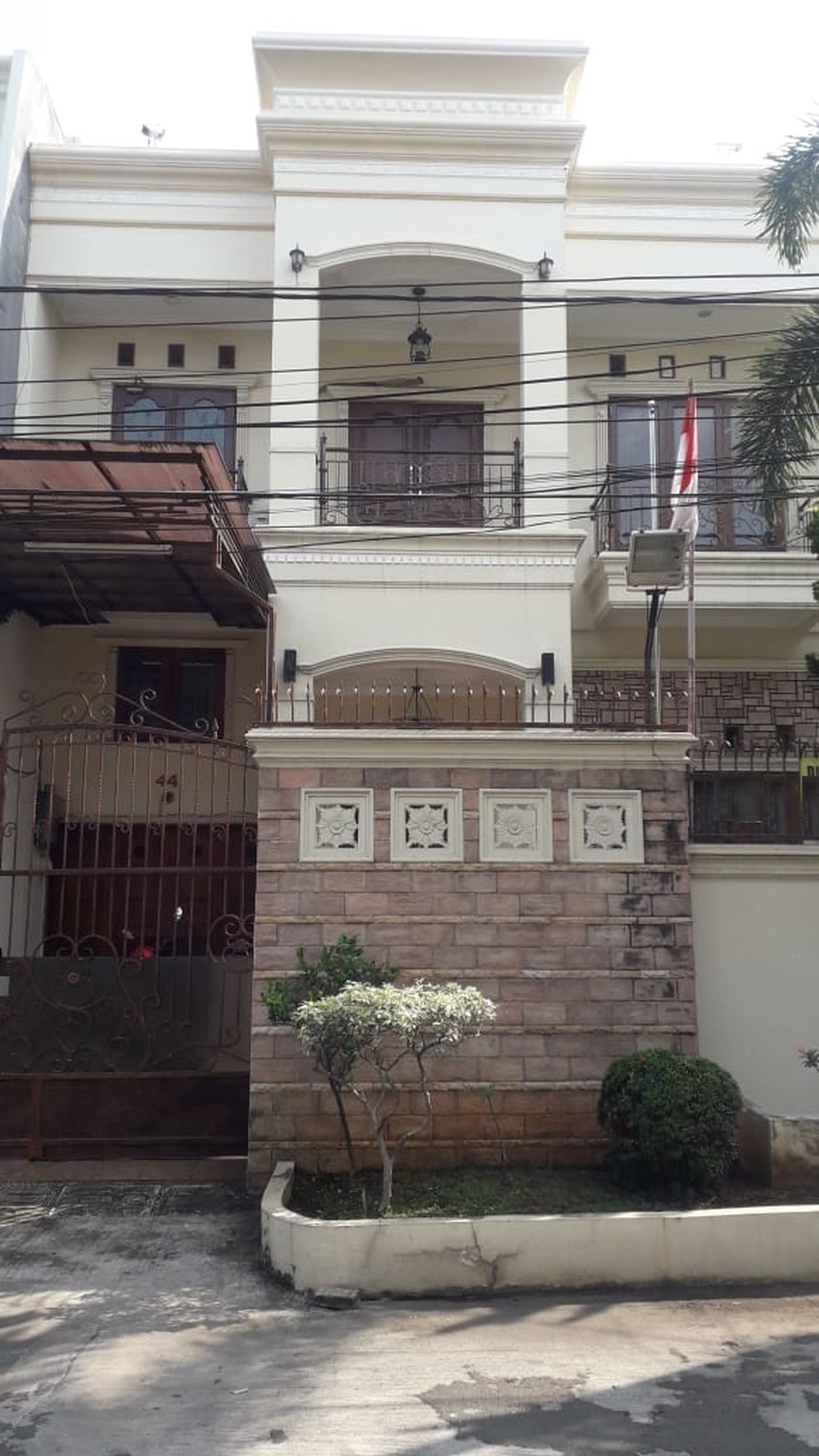 Rumah 2,5 Lantai Mewah Harga Nego di Pluit Jakarta Utara