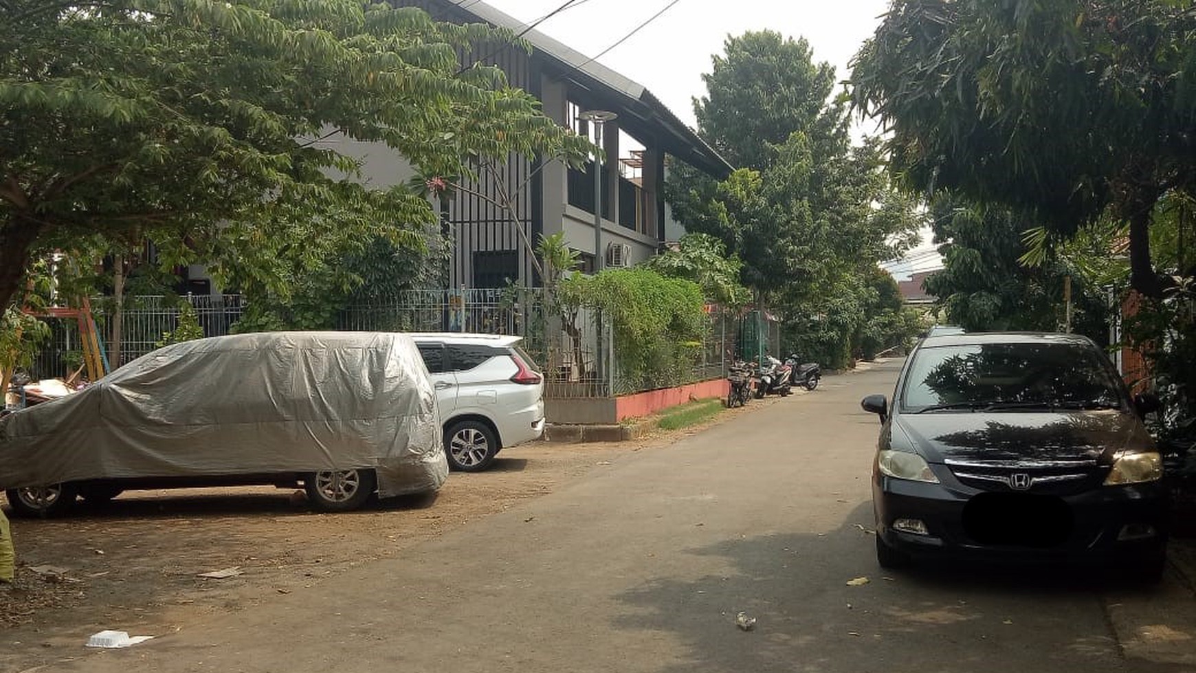 Dijual Rumah Dengan Kondisi Apa Adanya dan Lokasi Strategis @Kramat Jaya Baru, Jakarta Pusat