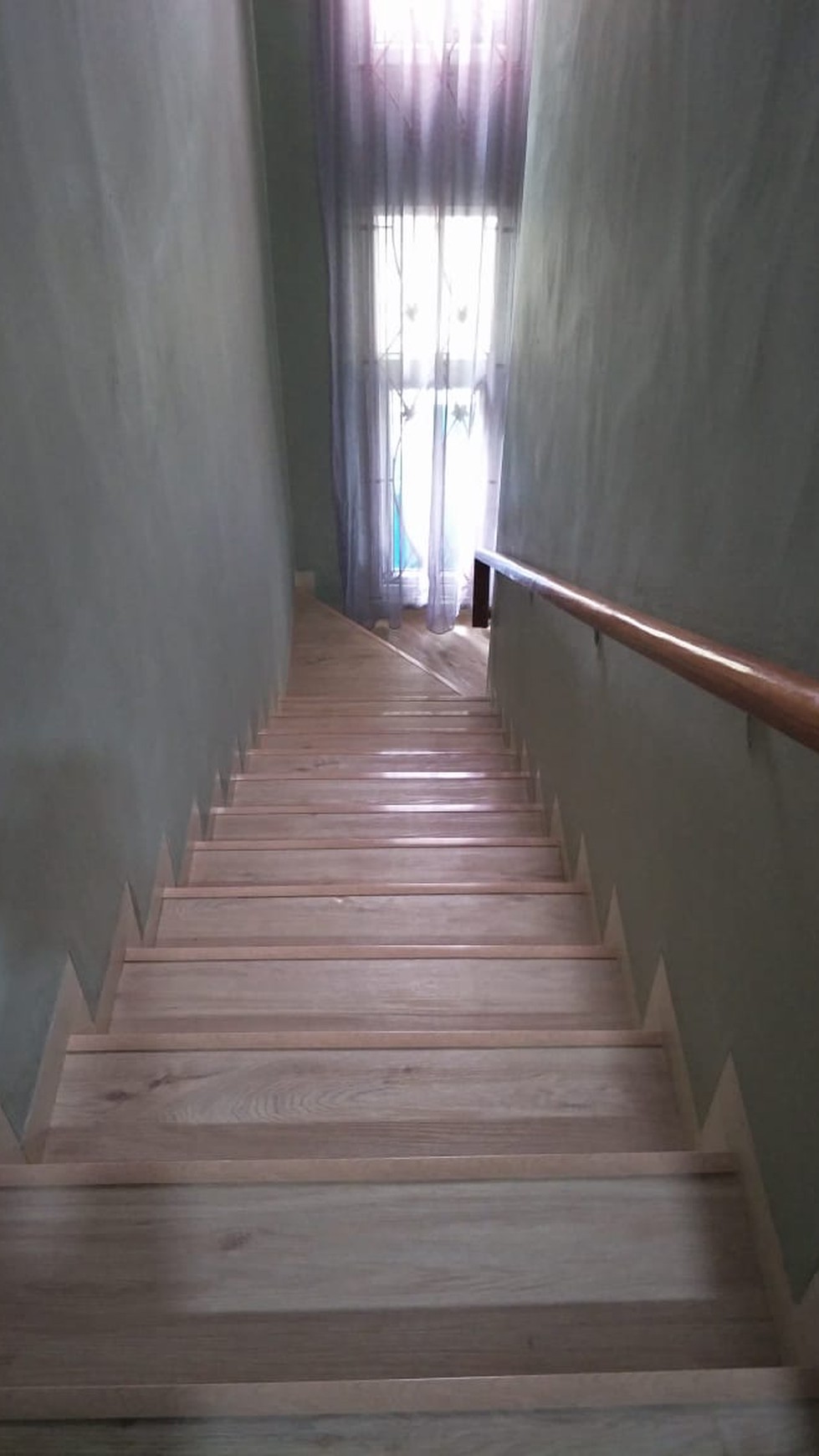 Rumah Siap Huni, Interior dan Exterior Elegan, Hunian Nyaman @Puri Mediteran, Bintaro