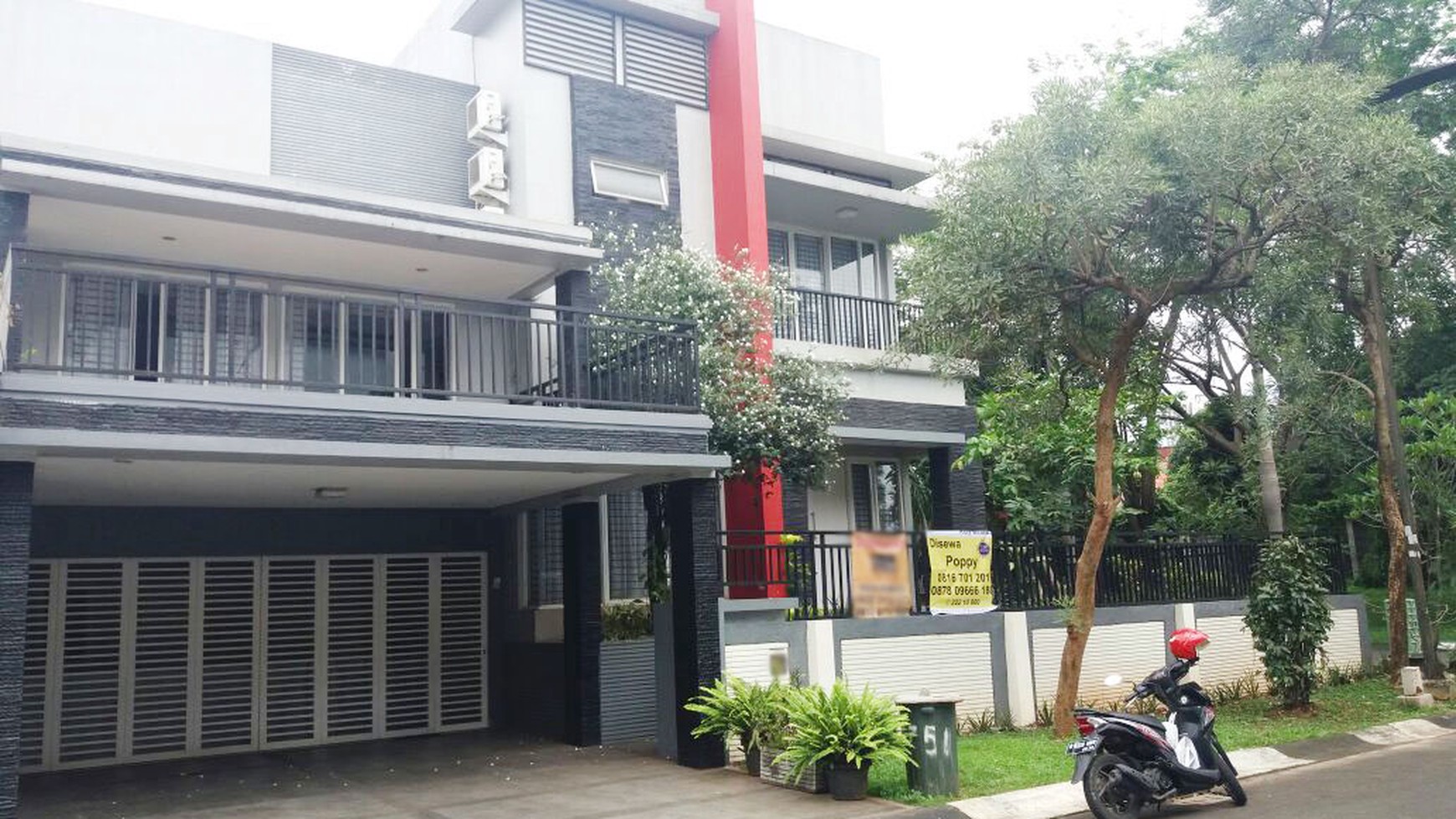 Rumah Nyaman dan Siap Huni di Kawasan Elit Cluster Kebayoran, Bintaro