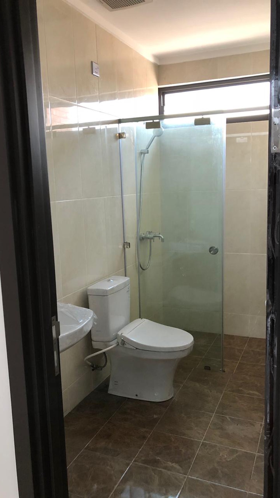 Rumah Minimalis, Hunian Nyaman, dan Siap Huni di Kebayoran Harmony, Bintaro