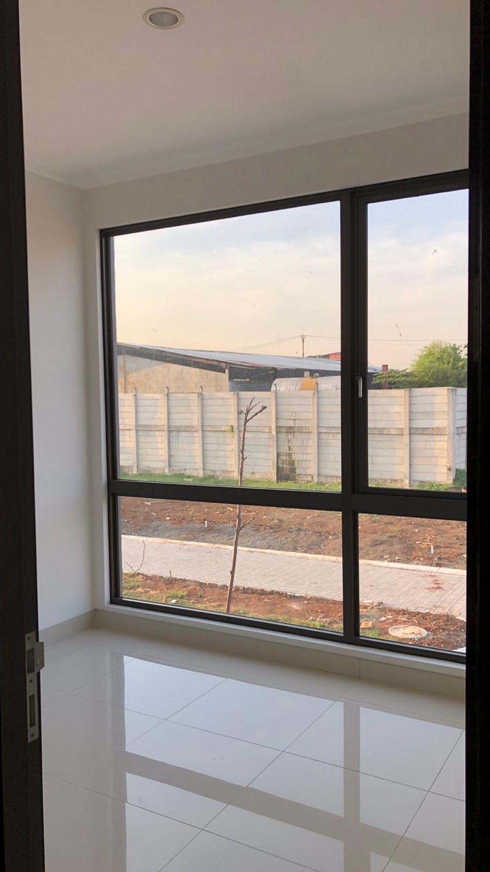 Rumah Minimalis, Hunian Nyaman, dan Siap Huni di Kebayoran Harmony, Bintaro