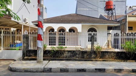 Rumah 1 Lantai Rapi Di Sunter