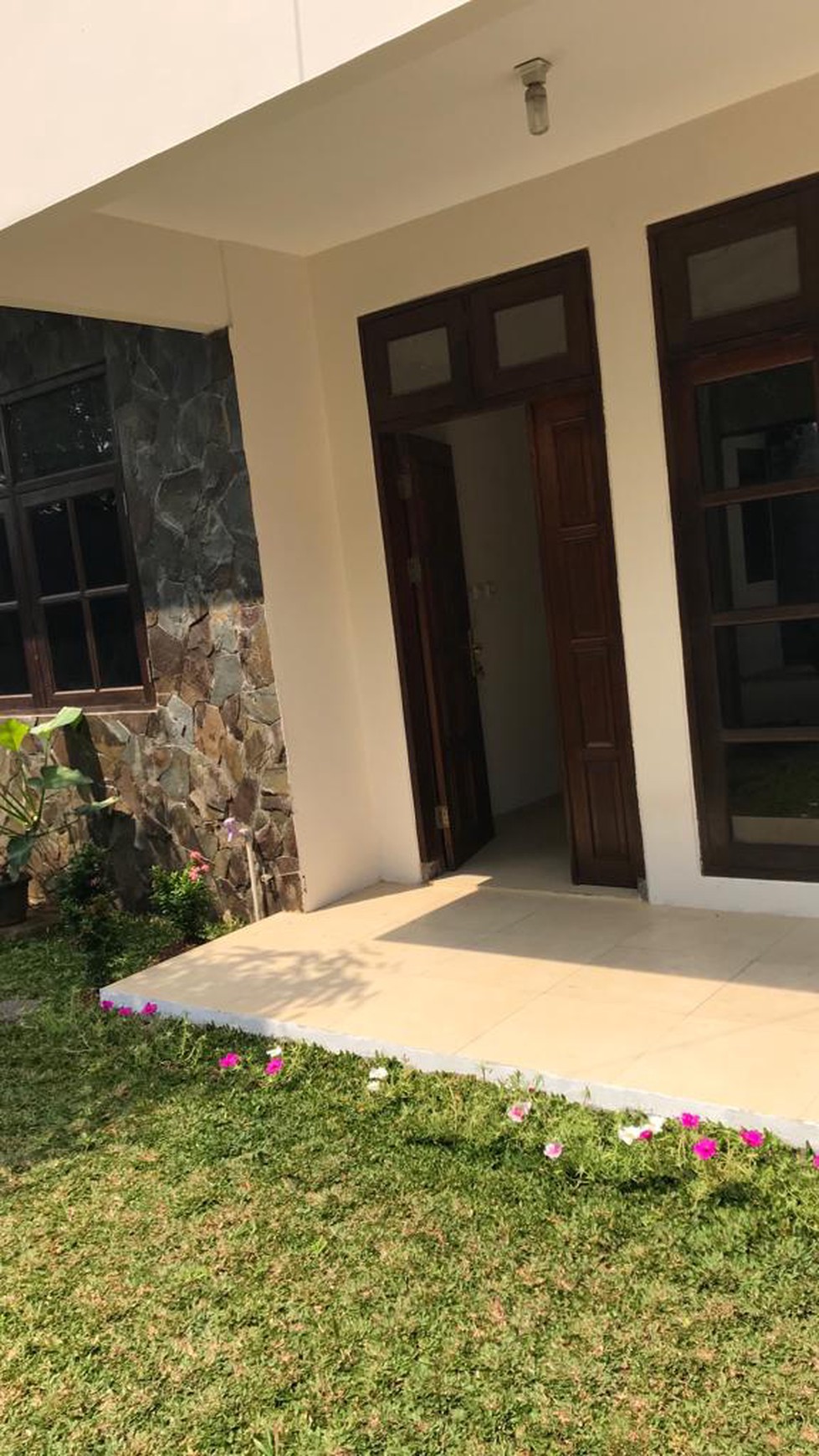 Rumah 1 Lantai yg Asri dan Murah di Kayu Putih Jakarta Timur