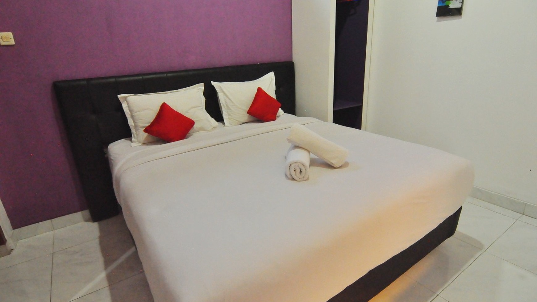 GUEST HOUSE PEMANDANGAN SAWAH,DEKAT AMBARUKMO PLAZA, BANDARA
