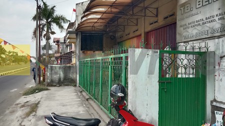RUKO LUAS COCOK UNTUK USAHA,JL MENAYU DEKAT RINGROAD SELATAN.