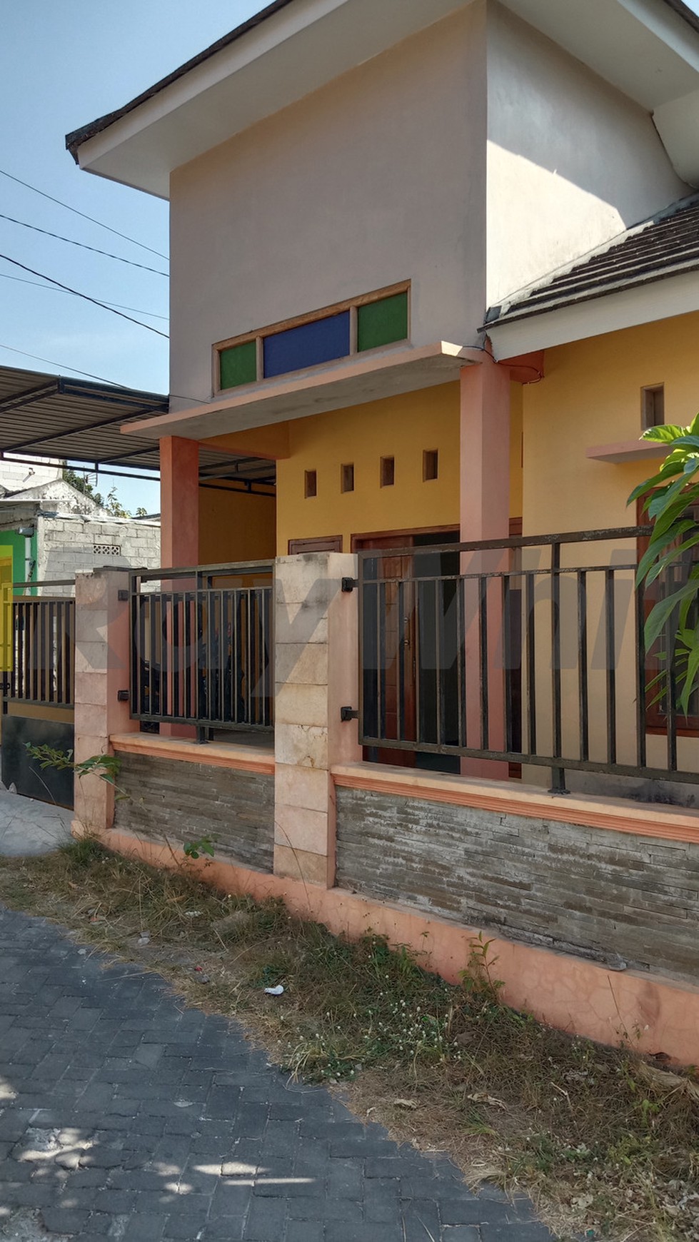 RUMAH MINIMALIS COCOK UNTUK KELUARGA MUDA DI BANGUNJIWO SEJAHTERA.