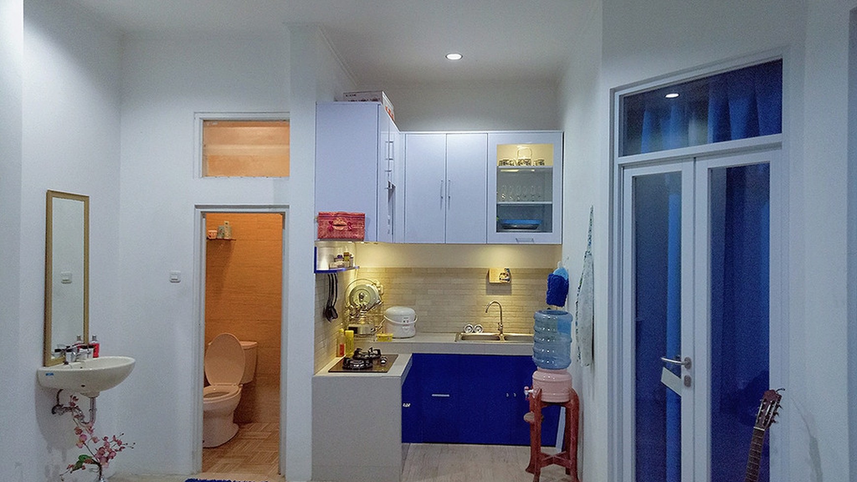 Dijual Rumah FULL RENOVASI, Murah, BU, bagus banget, rapih, nyaman, terawat, strategis siap huni, Villa Serpong Serpong Tangerang Banten