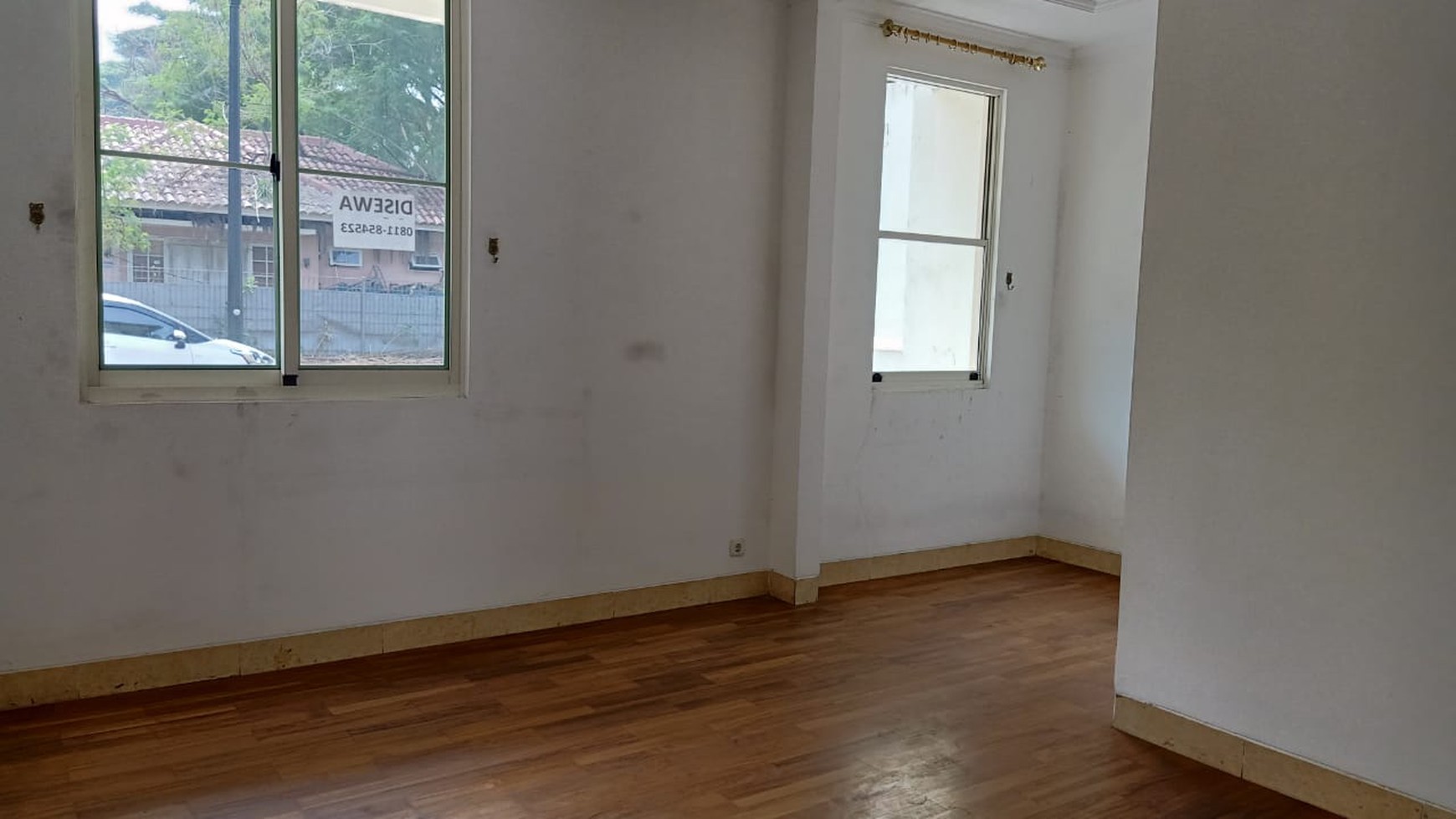 Rumah di JL. Gn. Salak , Taman Bromo - Lippo karawaci