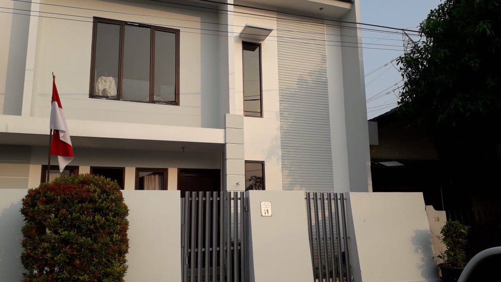 Jual Rumah di Komplek DEPLU Pondok Aren