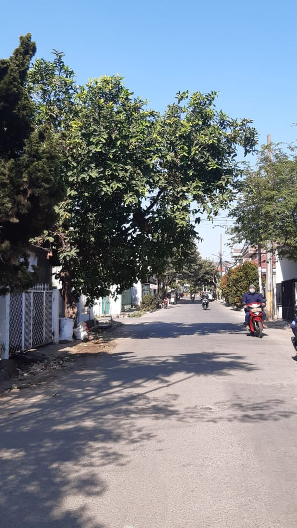 Rumah bagus, siap huni di pondok safari