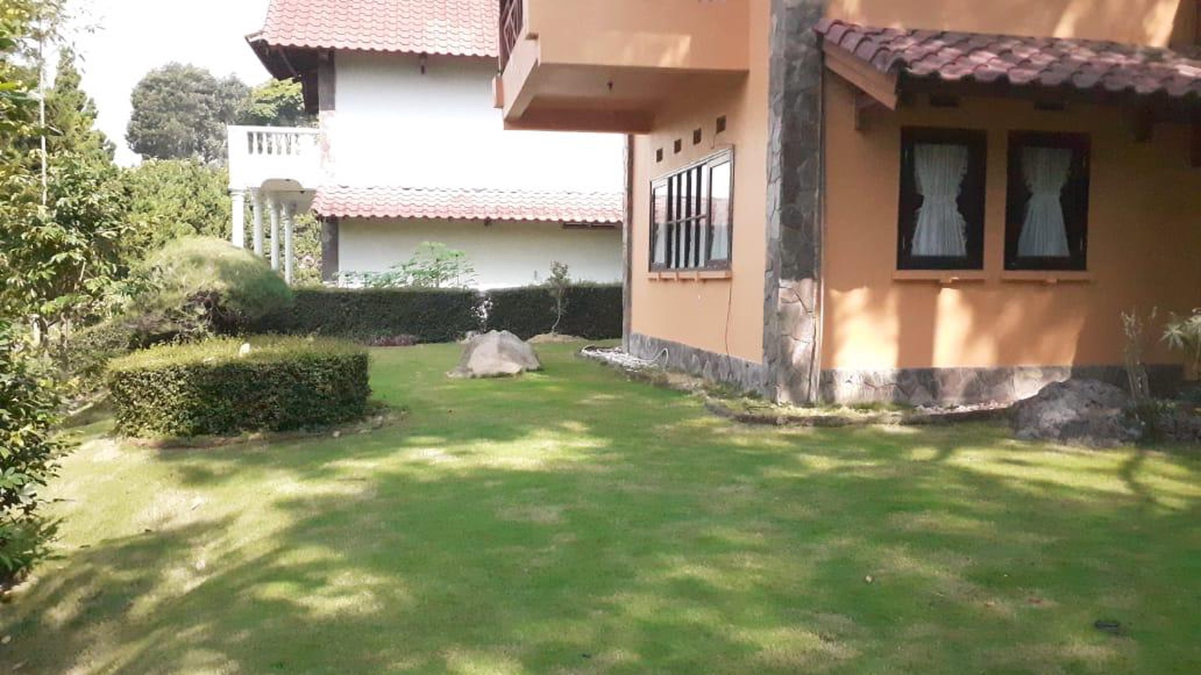 Rumah Villa Grand Whiz Trawas Mojokerto