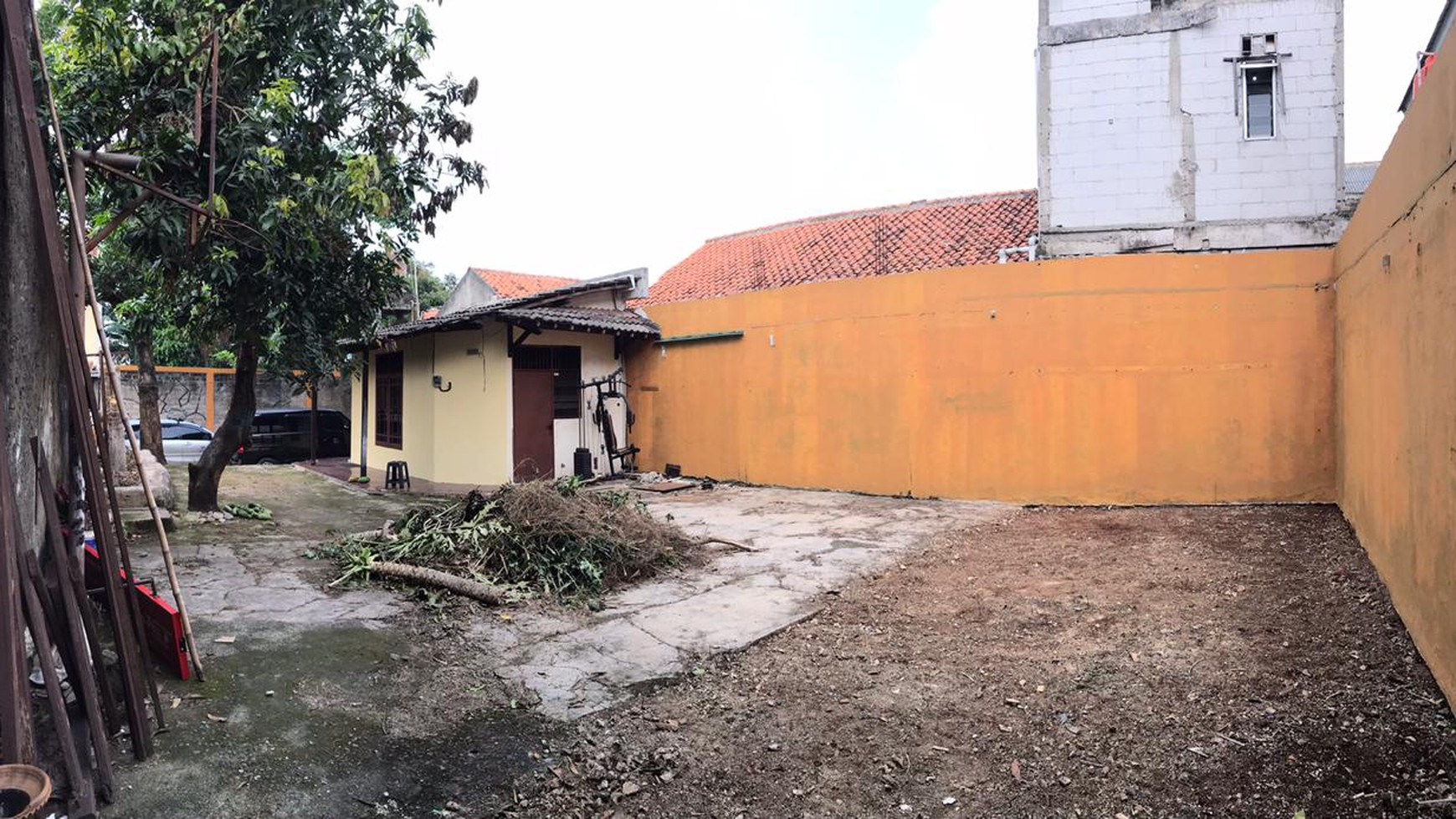 Rumah Dengan Lokasi Strategis Dekat Bintaro Jaya @Mekarsari, Pondok Betung