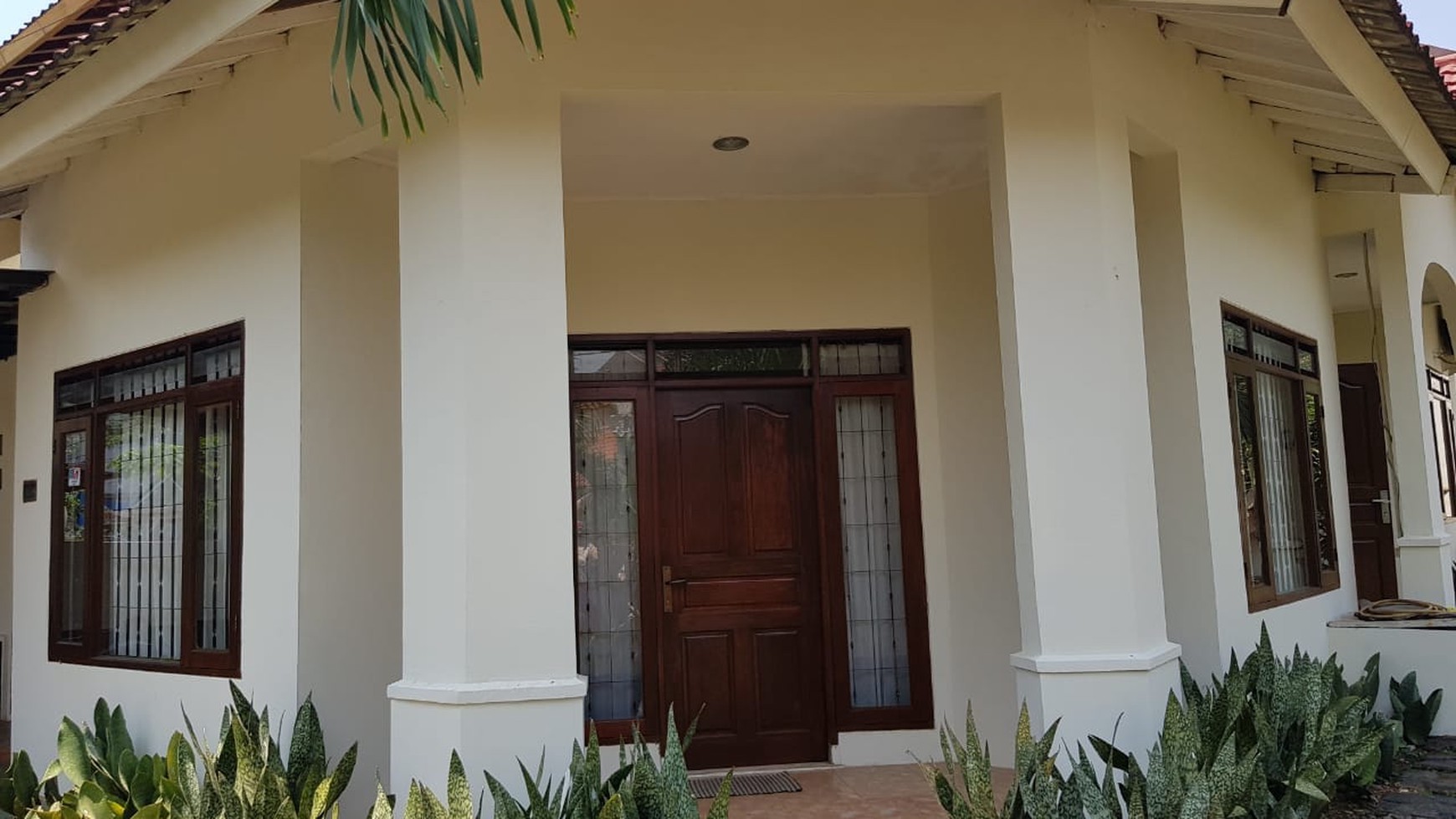 Rumah 1, 5 Lantai Asri di Kawasan Cinere