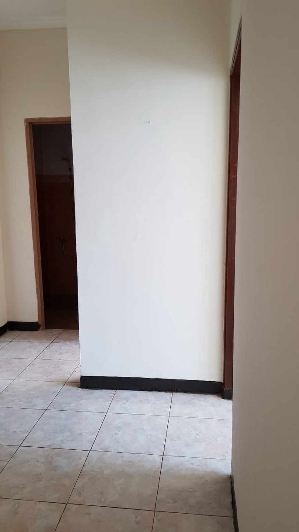 Rumah 1, 5 Lantai Asri di Kawasan Cinere
