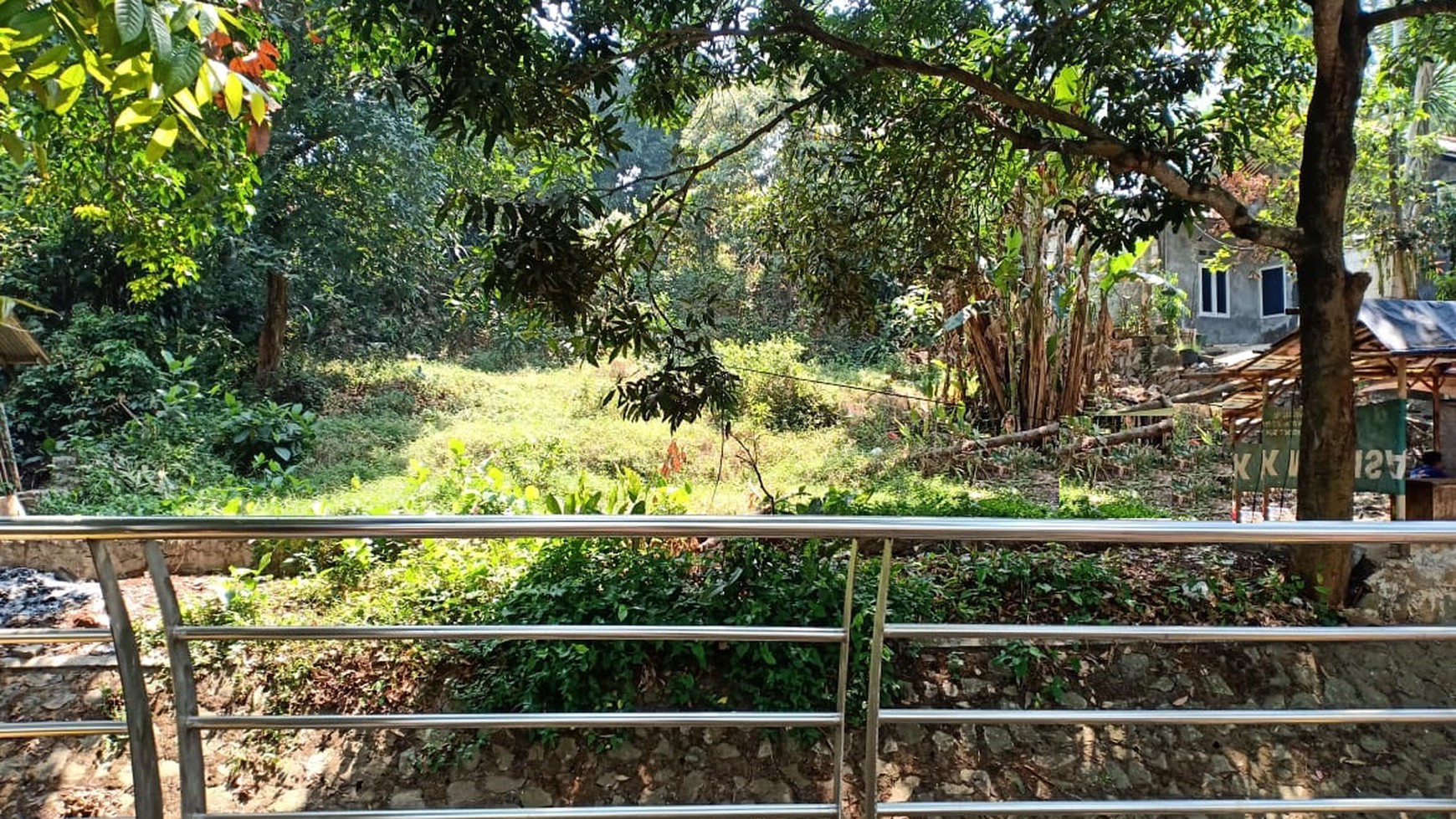 Kavling strategis pinggir jalan raya Kencana Loka