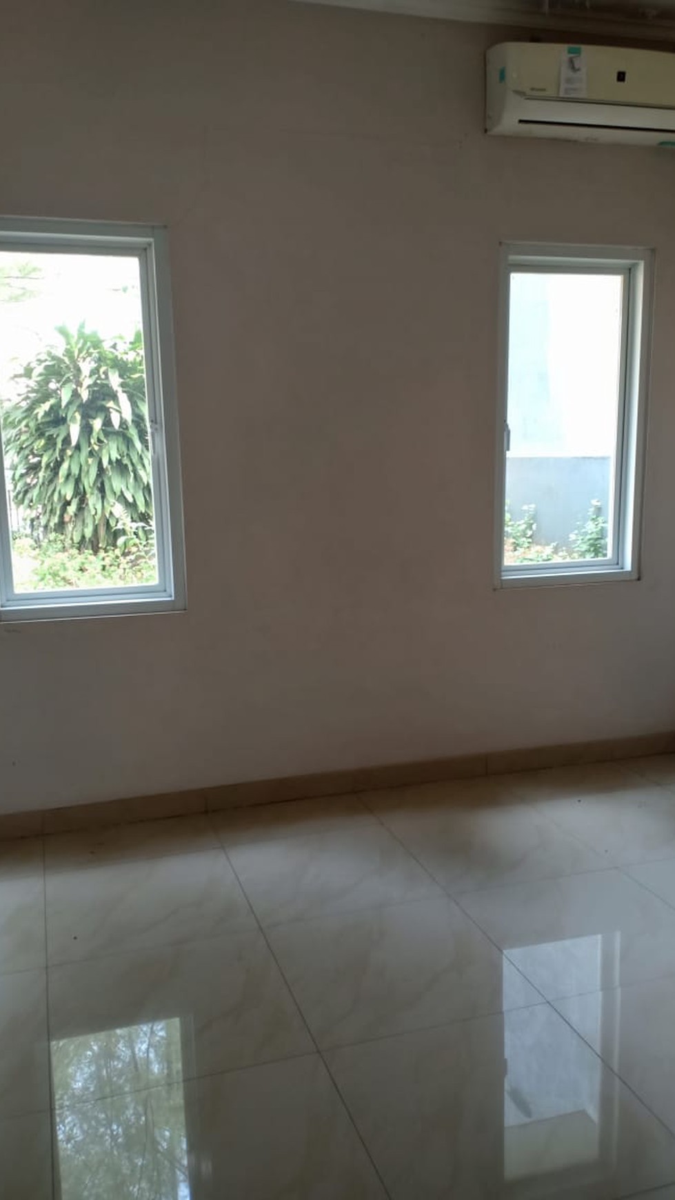 Rumah Siap Huni Baru Renov Total Di Cinere