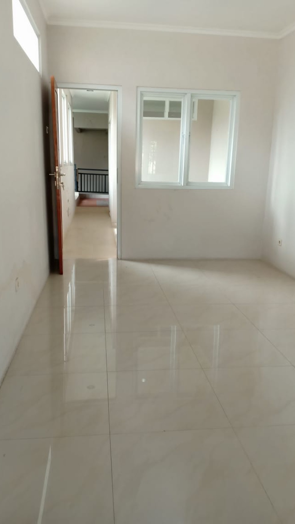 Rumah Siap Huni Baru Renov Total Di Cinere