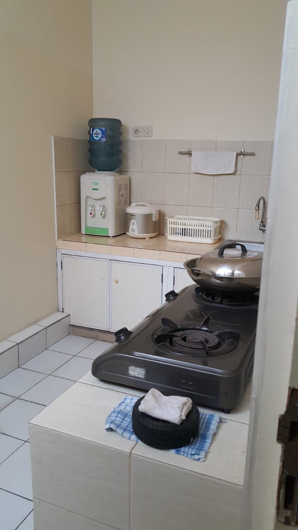 Townhouse di Taman Paris 1 Lippo Karawaci