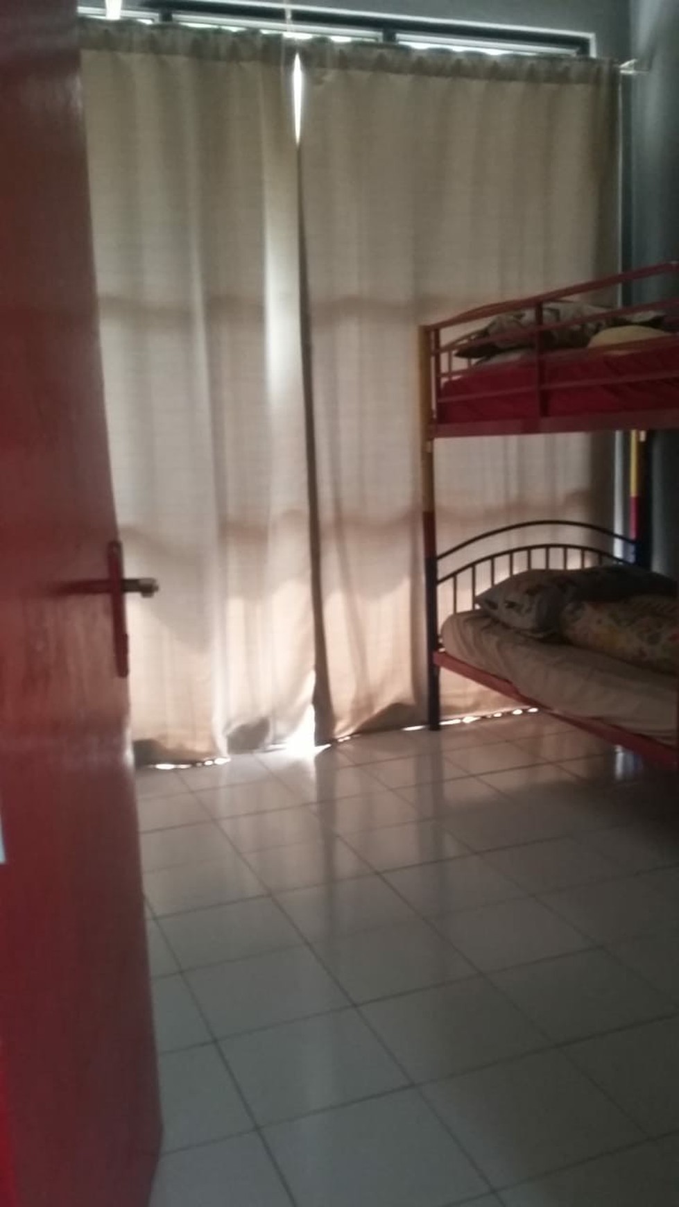 Rumah Dalam Komplek Posisi Hoek Di Pondok Cabe