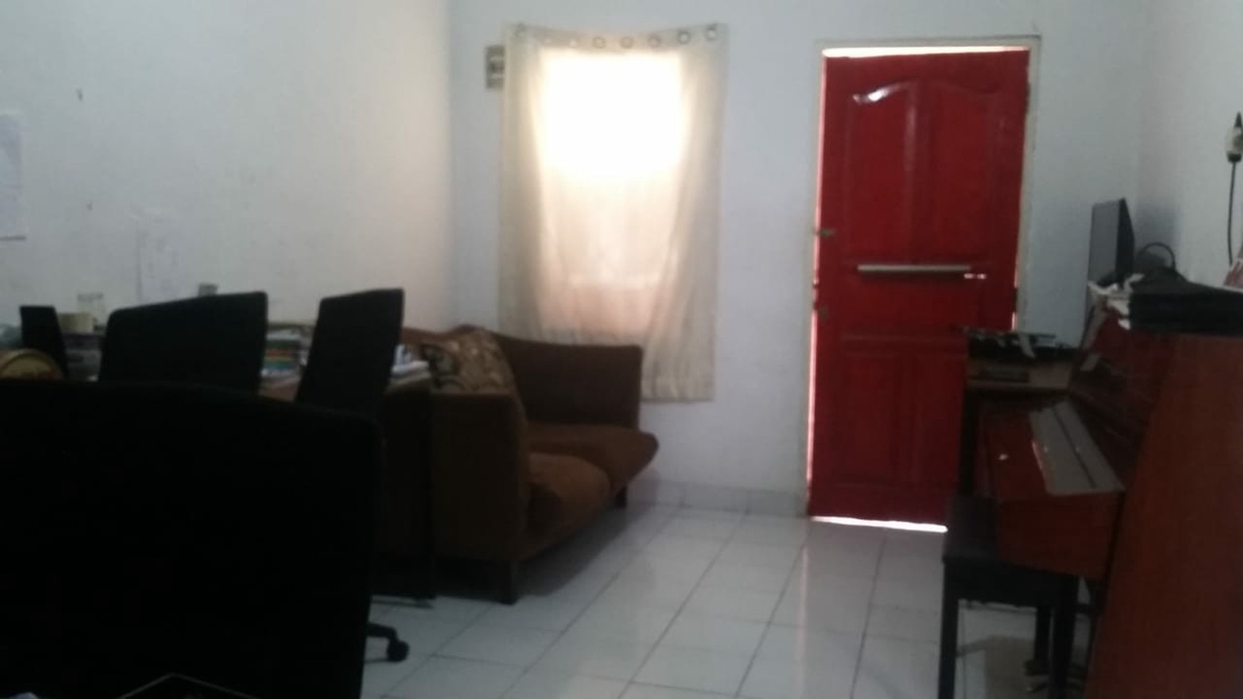 Rumah Dalam Komplek Posisi Hoek Di Pondok Cabe