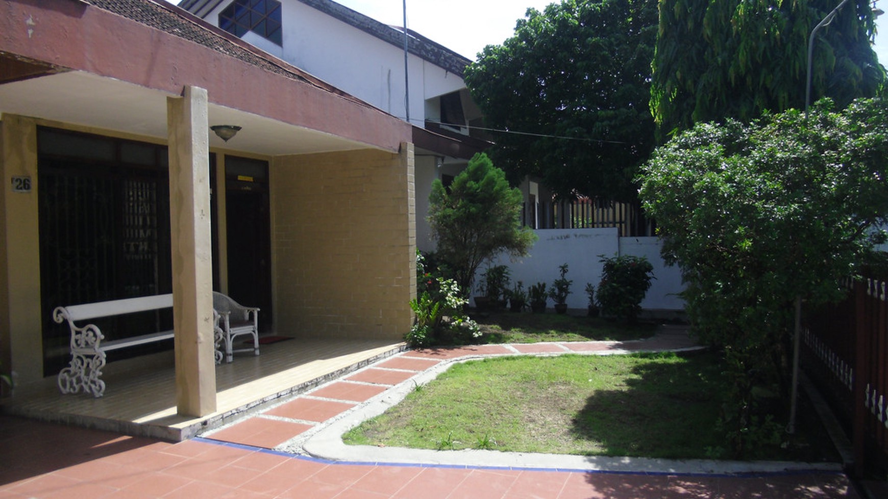 RUMAH STRATEGIS DI LINGKUNGAN UGM, POGUNG BARU, JL KALIURANG KM 5