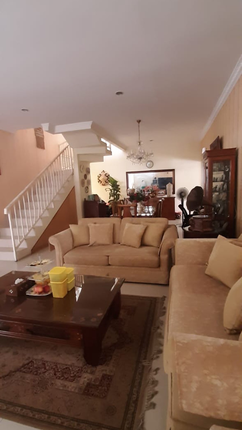 Rumah Siap Huni, Halaman Belakang Bagus, dan Hunian Nyaman @Bintaro