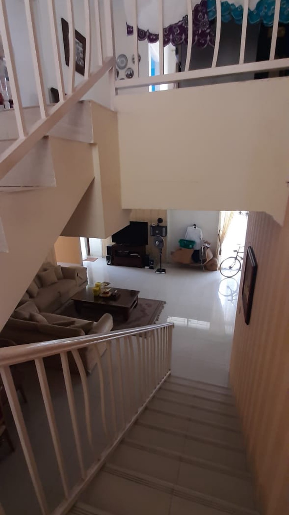 Rumah Siap Huni, Halaman Belakang Bagus, dan Hunian Nyaman @Bintaro
